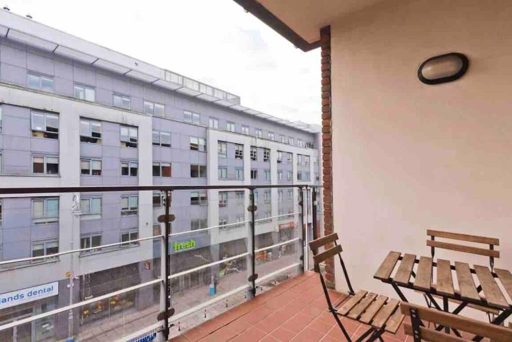 Luxury Two Bedroom Apt In Dublin Bagian luar foto